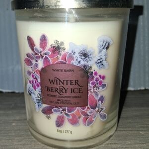 White Barn Winter Berry Ice Scented Candle